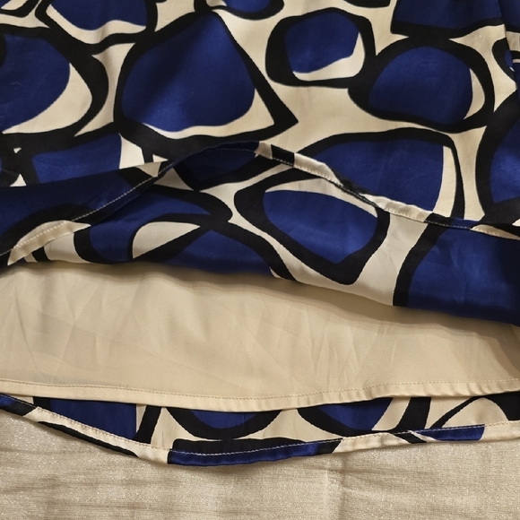 Peter Nygard Silk Blue and White Abstract Midi Dress - Picture 11 of 14